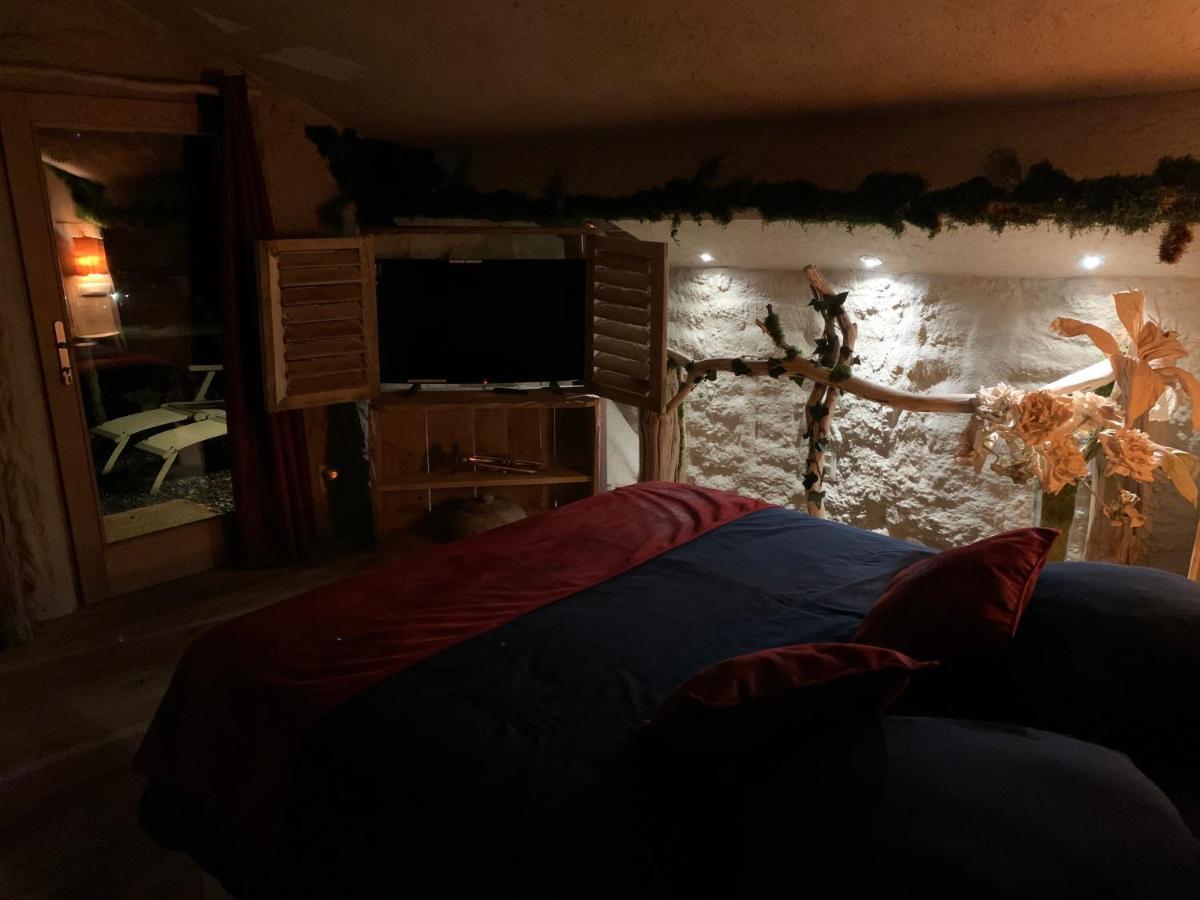 Boutique - Sauna And Jacuzzi - El Clandestino *